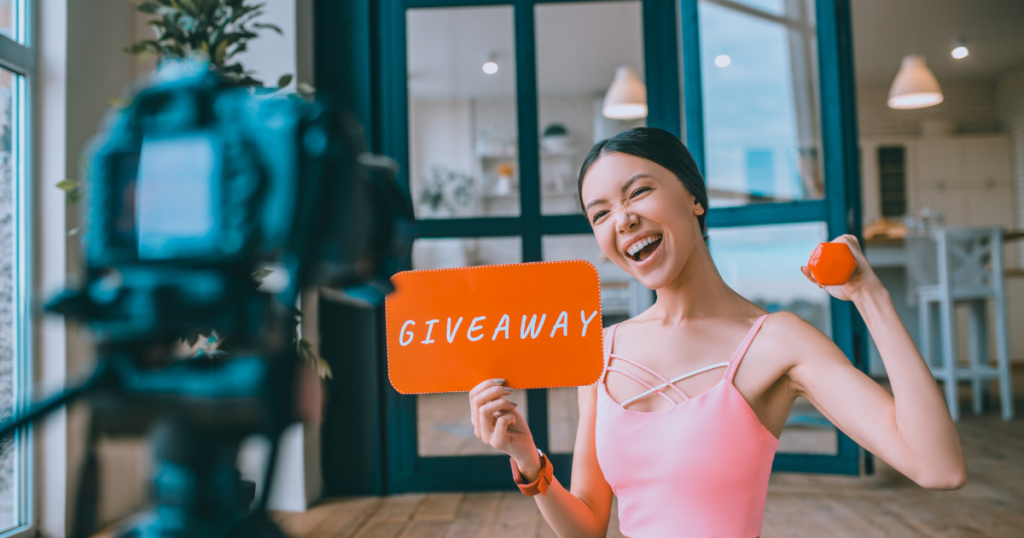 Increase your social media reach with gift cards
