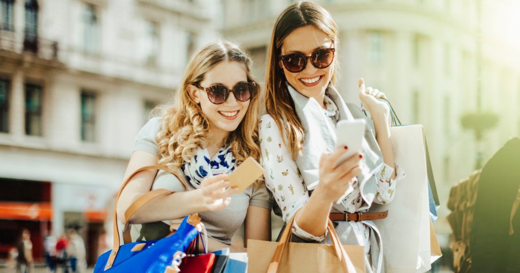 Summer shopping & tourism: How retailers can capitalize on holiday gift cards